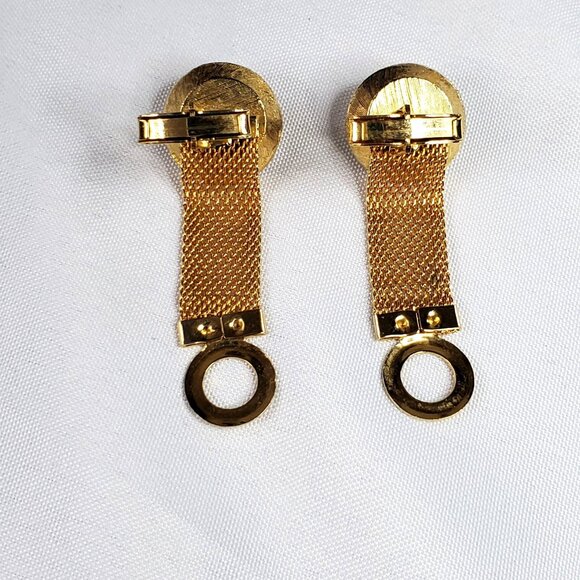 Vintage Gold Tone Mesh Wrap Around Red Faceted Rhinestone Cuff Links - Picture 7 of 12